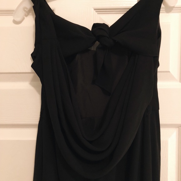 Vera Wang Bridesmaid Dress - Picture 3 of 4